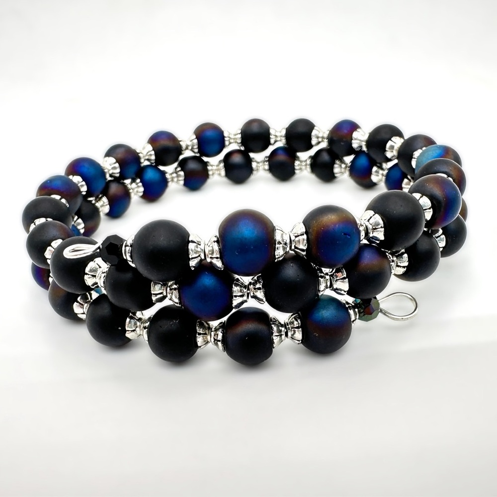 Handmade Blue and Black Beaded Bracelet on memory wire
